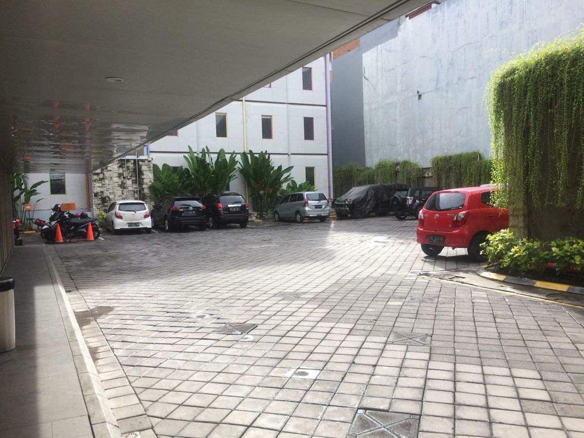 Urban Styles Hitz Kuta Hotel กูตา ภายนอก รูปภาพ